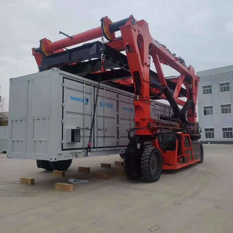 رافعة صناعية مخصصة Straddle Carrier Crane 7km / h لمصانع المدخل المنخفض